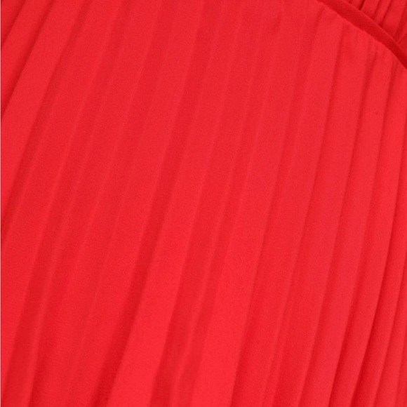 Lulu’s Cascading Crush Red Tiered Midi Dress - M - Picture 5 of 9